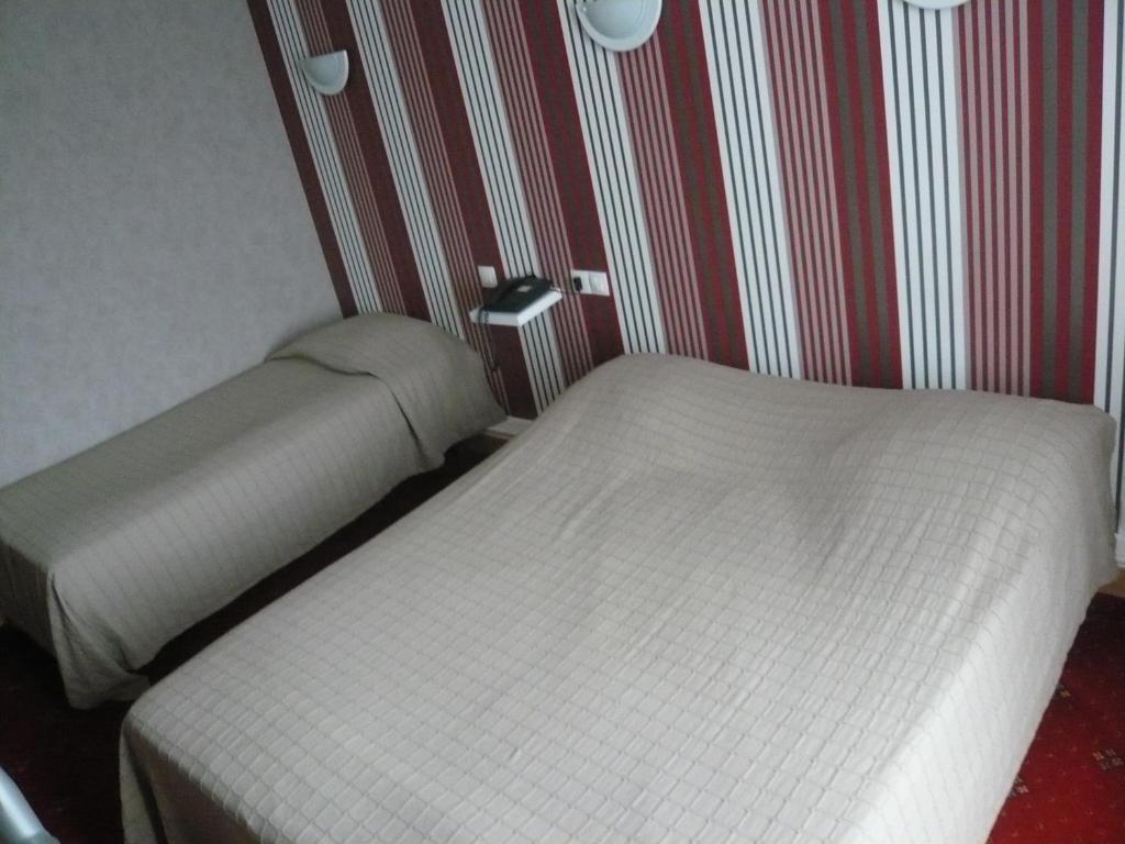 בלואה Hotel - Restaurant Saint Jacques חדר תמונה