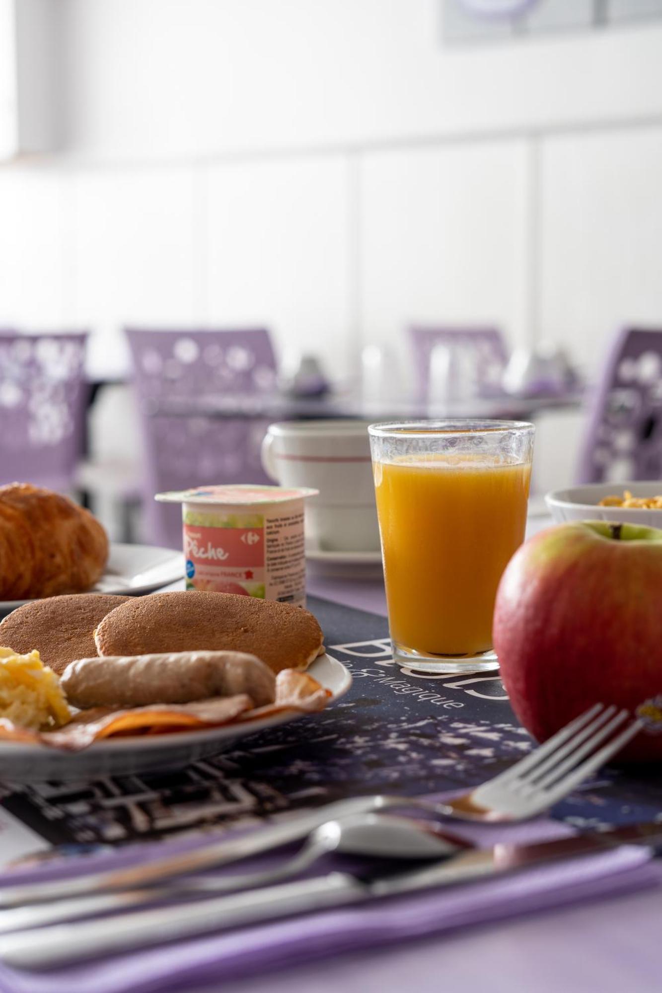 בלואה Hotel - Restaurant Saint Jacques מראה חיצוני תמונה