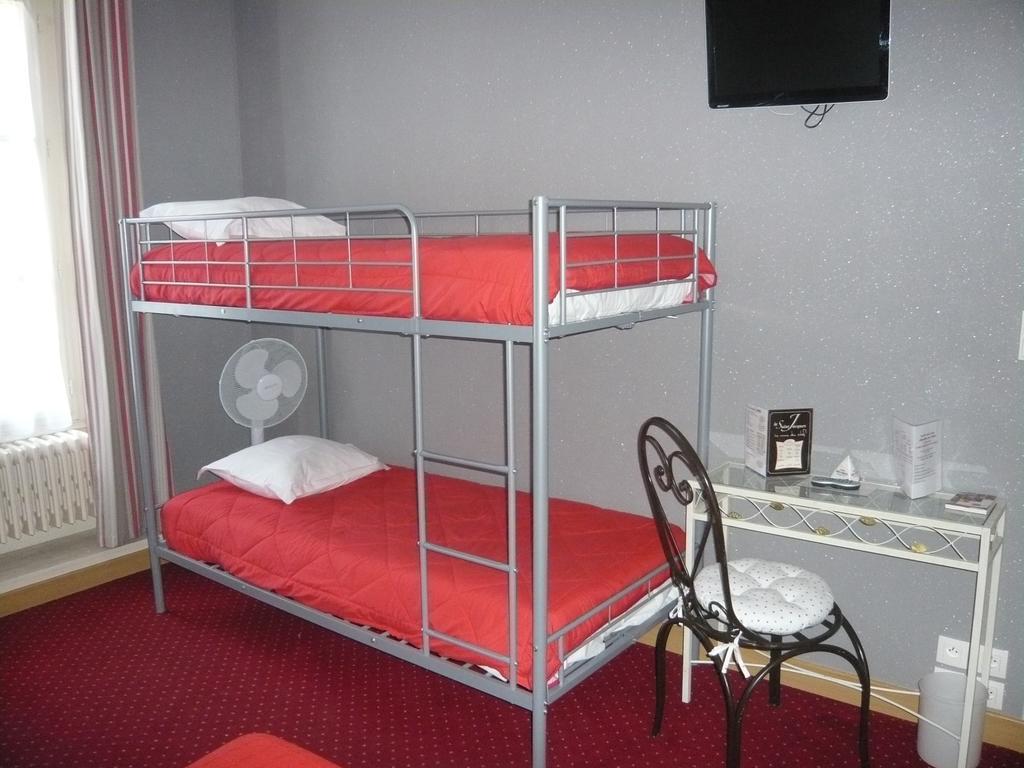 בלואה Hotel - Restaurant Saint Jacques מראה חיצוני תמונה