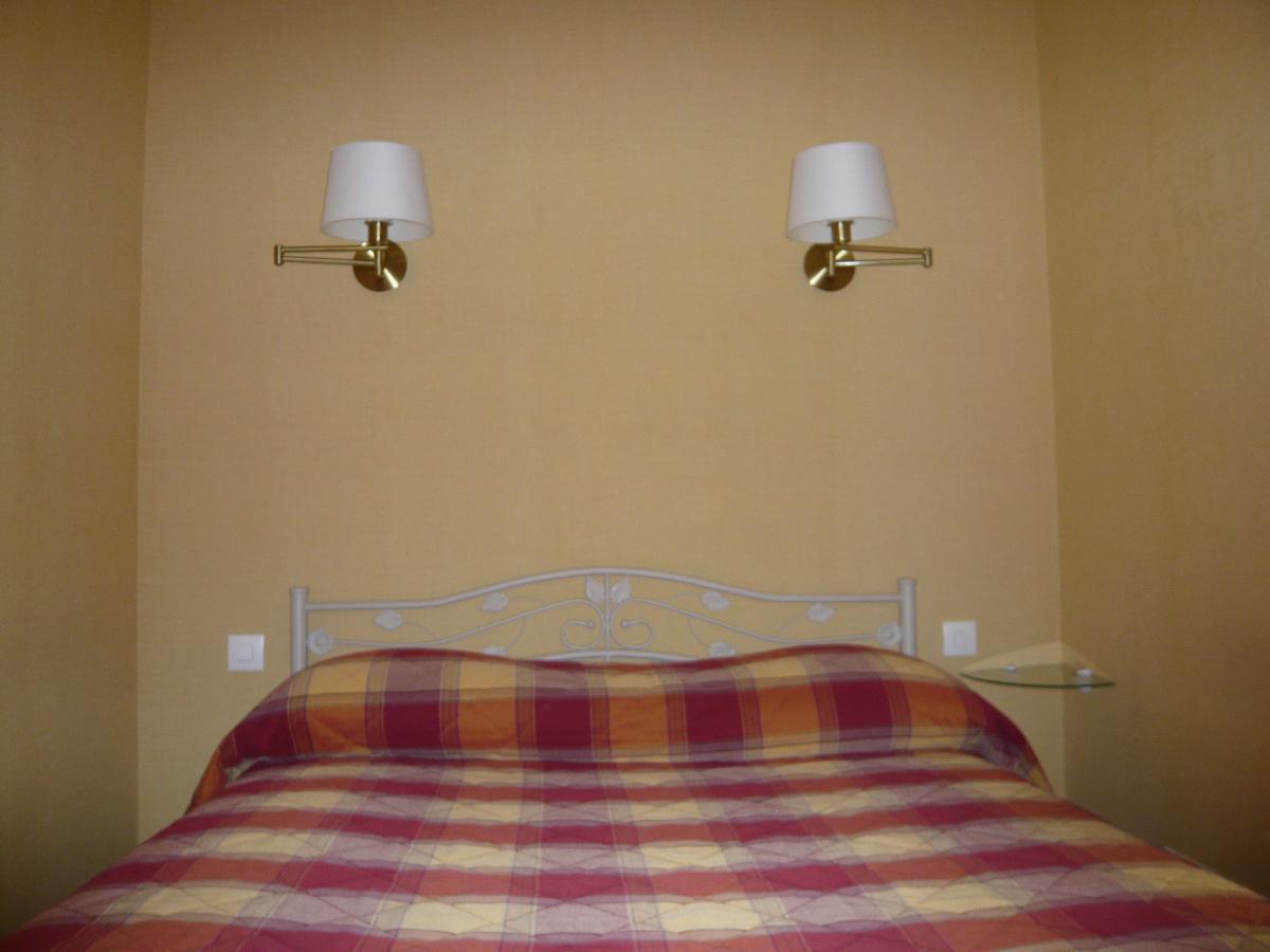 בלואה Hotel - Restaurant Saint Jacques מראה חיצוני תמונה